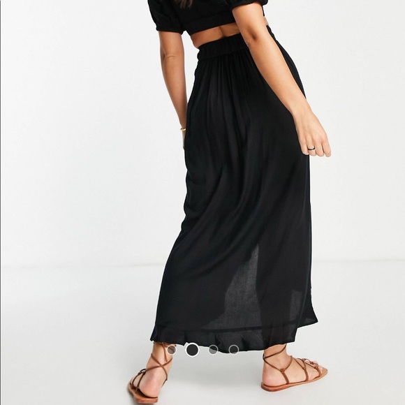 Frill beach skirt - Picture 3 of 4